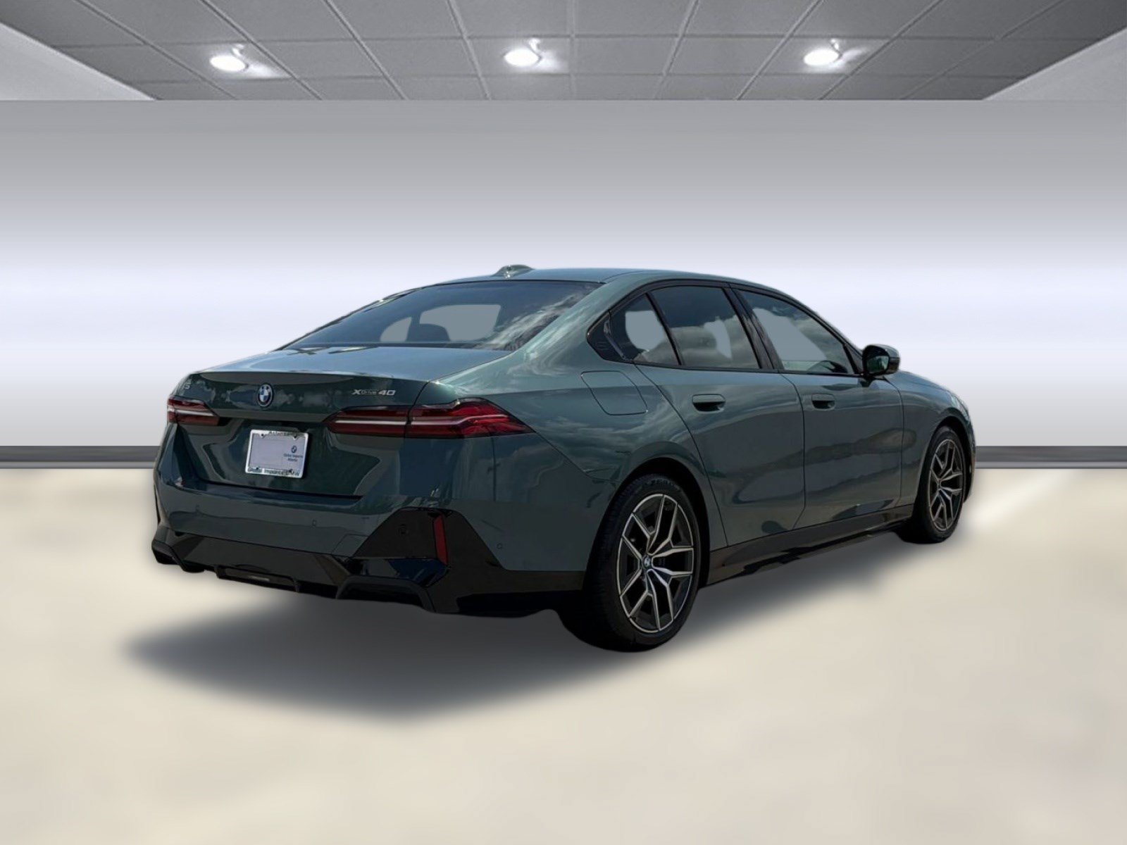 Used 2026 BMW i5 eDrive40 w/ M Sport Package AWD/4WD image 18