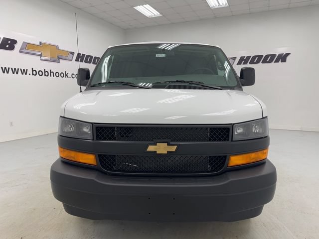 New 2026 Chevrolet Express 3500 Extended w/ Driver Convenience Package RWD image 2