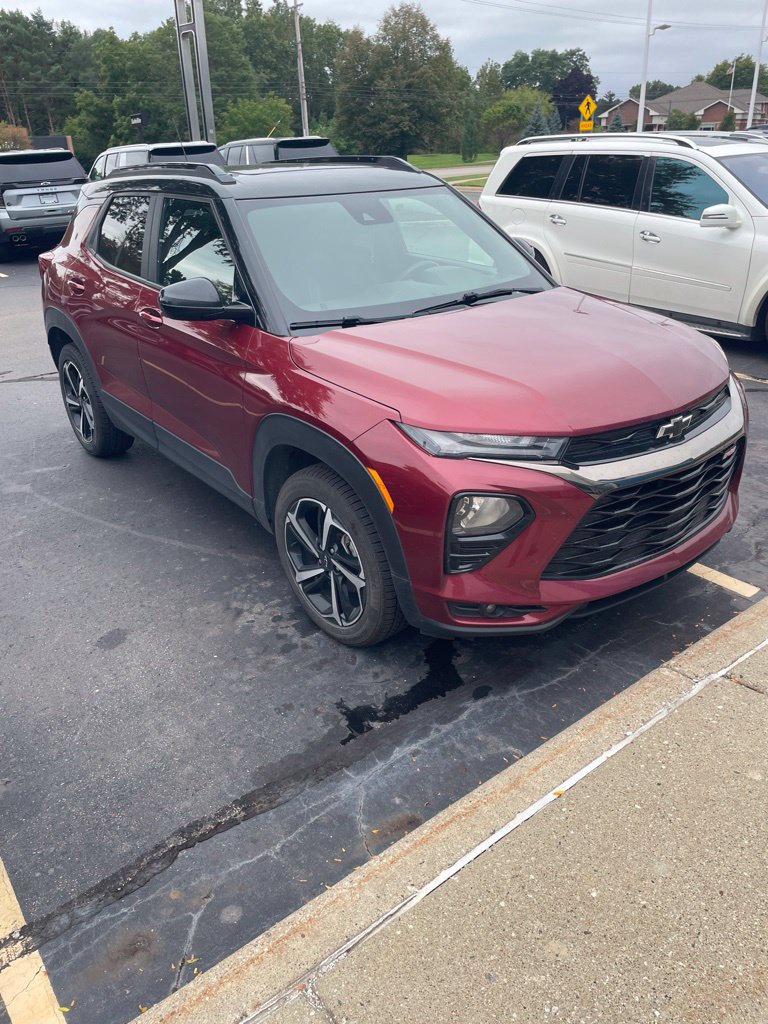 Used 2023 Chevrolet TrailBlazer RS w/ Sun and Liftgate Package AWD/4WD image 4