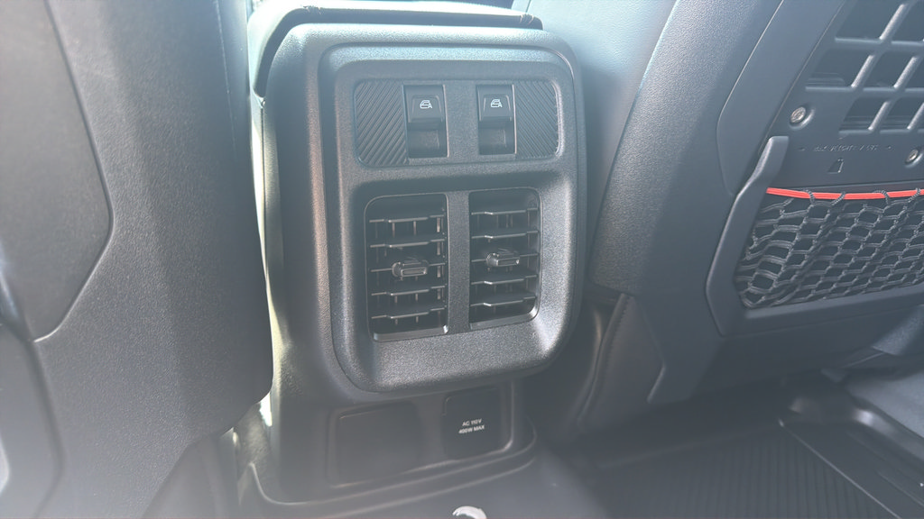 Used 2025 Ford Bronco Raptor AWD/4WD image 29