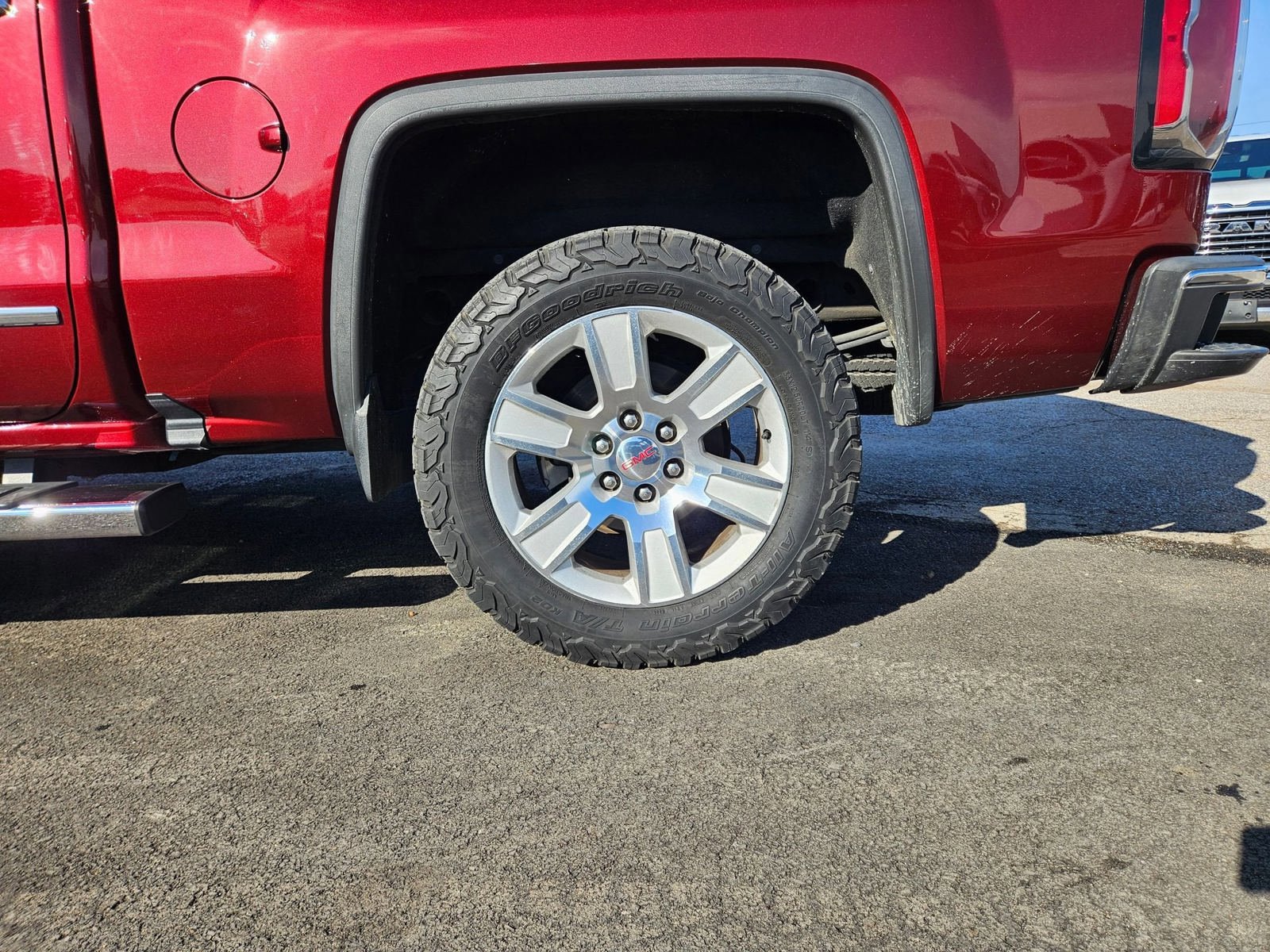 Used 2016 GMC Sierra 1500 SLT w/ SLT Premium Package AWD/4WD image 29