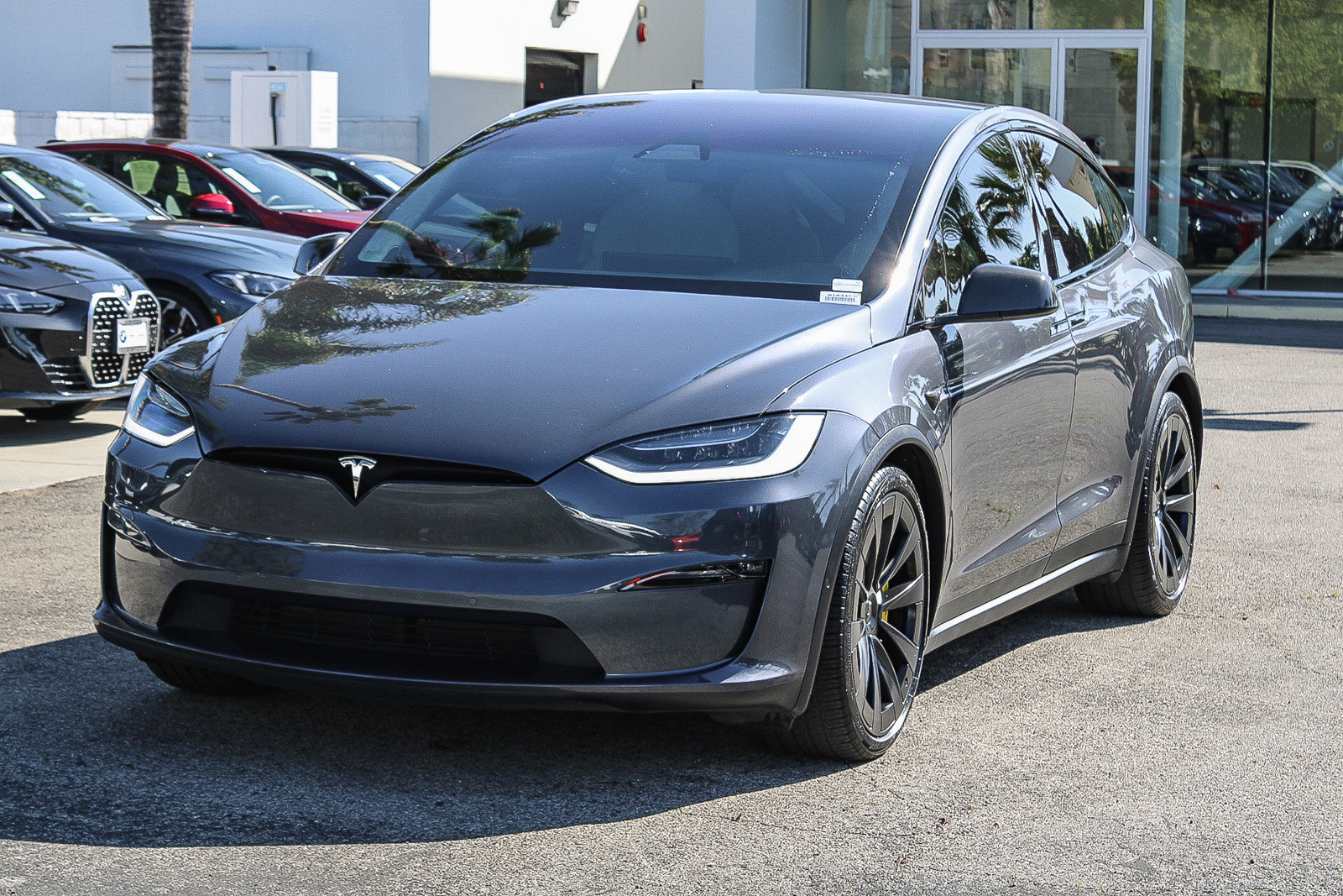 Used 2022 Tesla Model X Plaid image 3