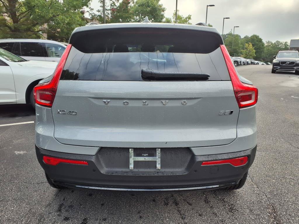 New 2026 Volvo XC40 B5 Plus w/ Protection Package Premier AWD/4WD image 4