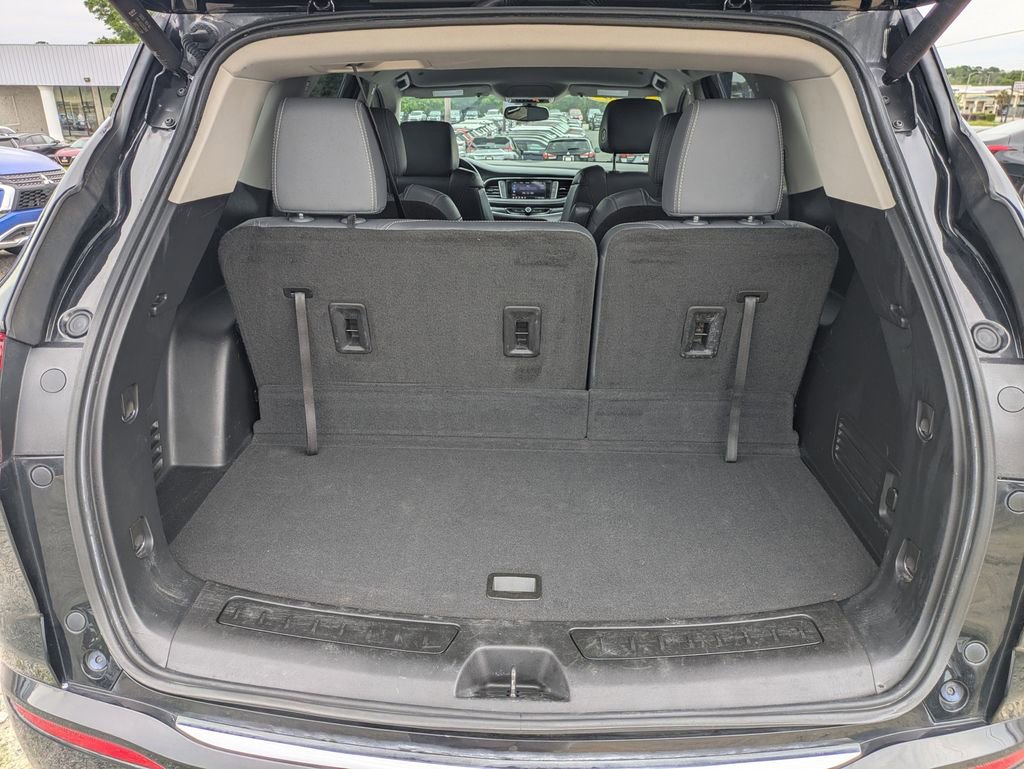 Used 2020 Buick Enclave Essence w/ Sport Touring Edition image 12