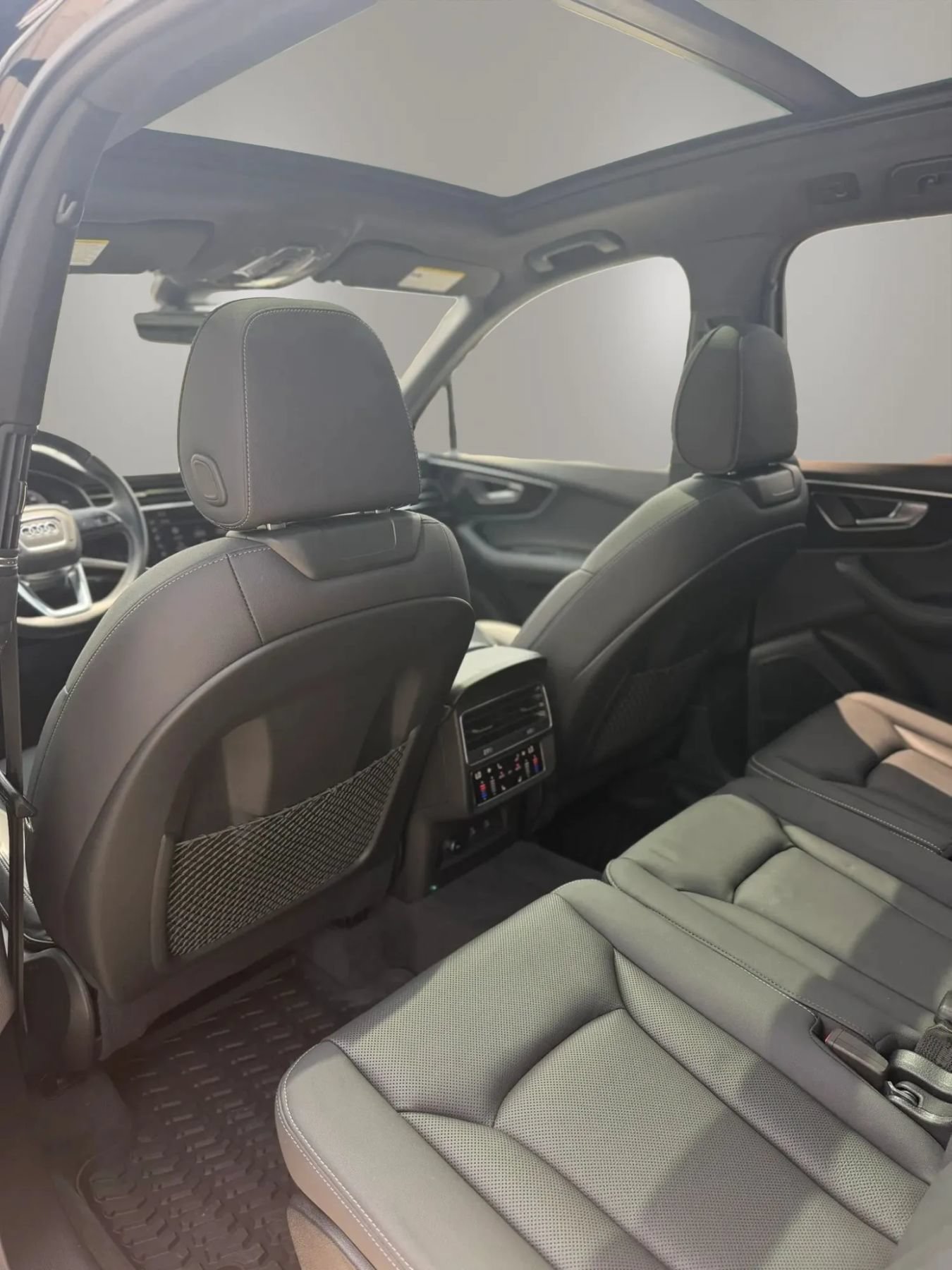 Used 2025 Audi Q7 2.0T Premium Plus w/ Premium Plus Package AWD/4WD image 18