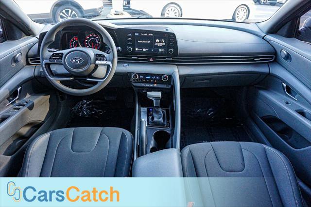Used 2022 Hyundai Elantra SEL image 23