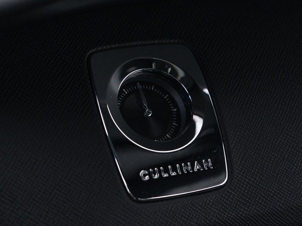 Certified 2024 Rolls-Royce Cullinan image 46