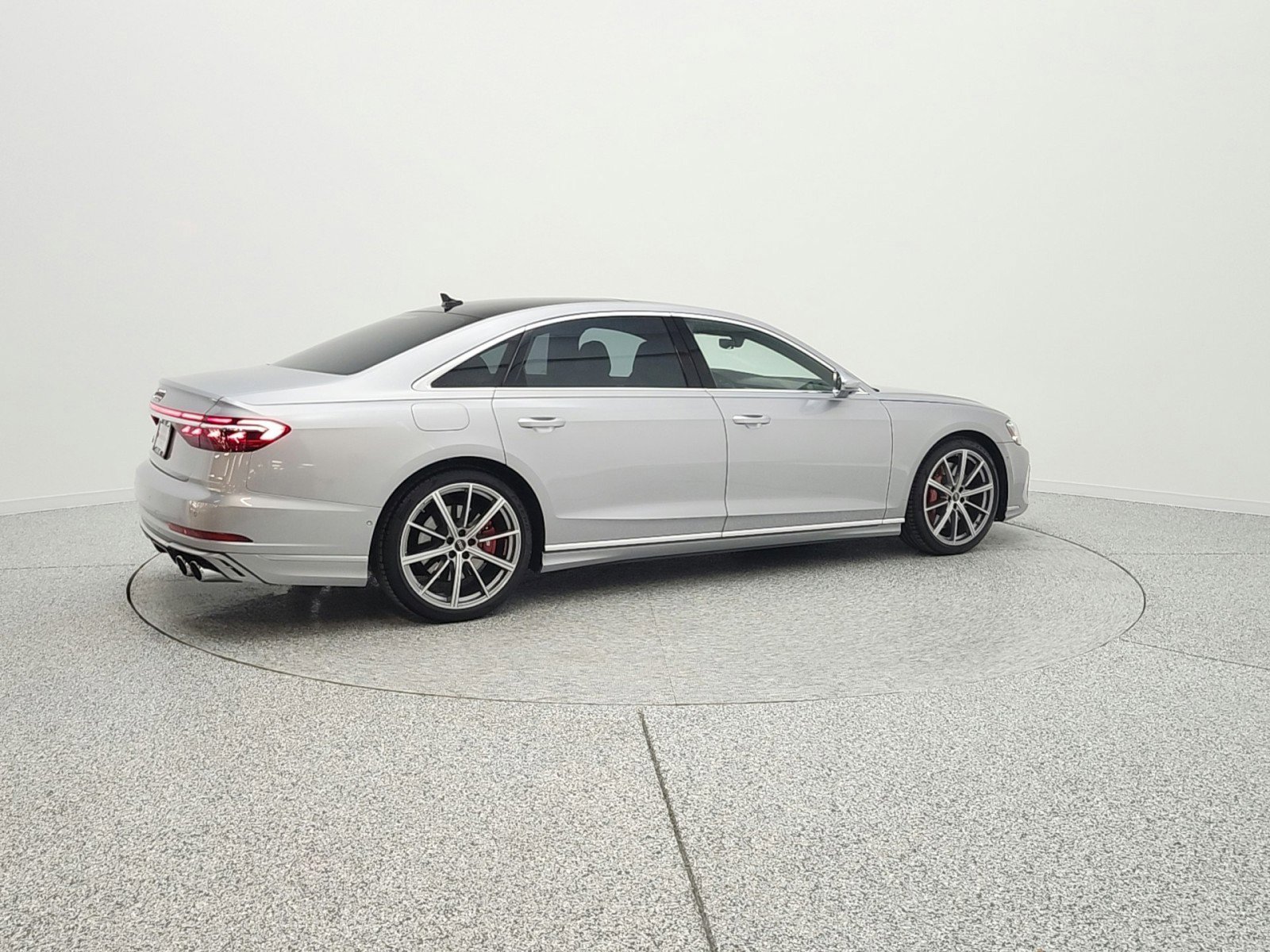 Used 2023 Audi S8 w/ S8 Executive Package image 5