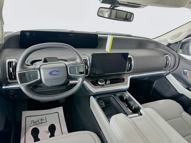 New 2026 Ford Expedition Platinum image 30