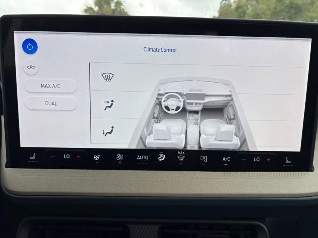 New 2025 Ford Maverick Lariat image 17