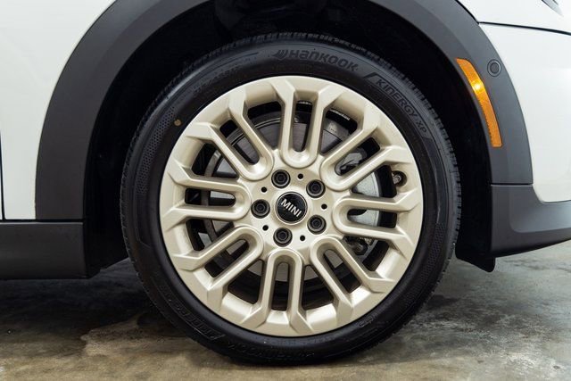 Certified 2025 MINI Cooper S image 29