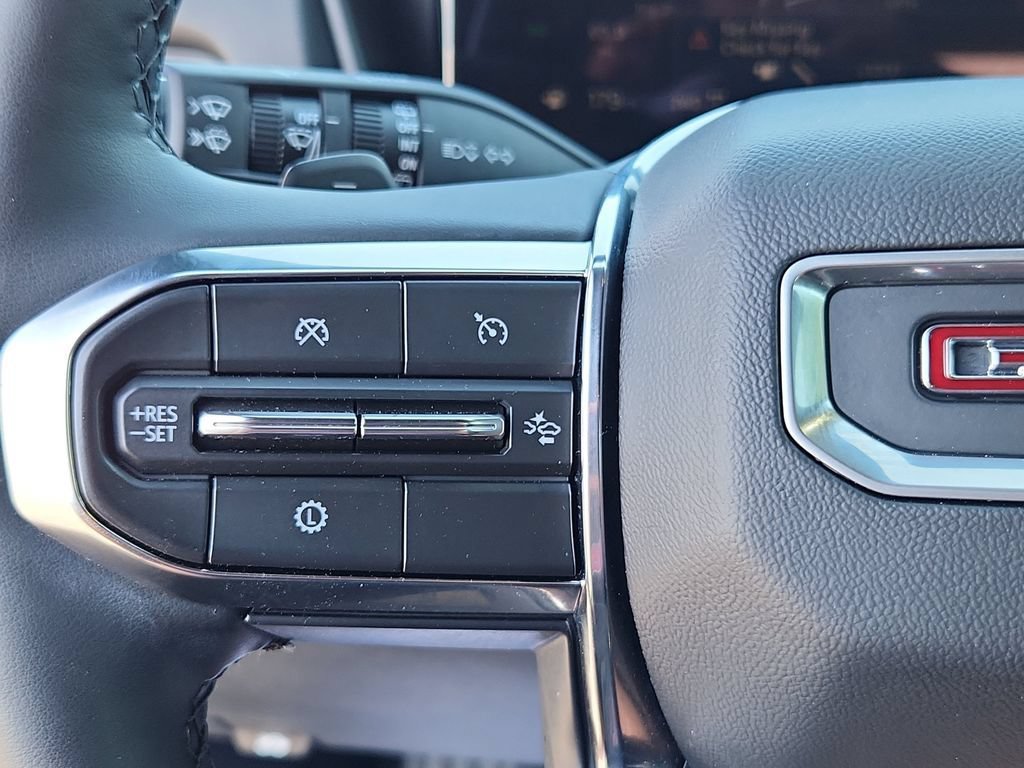Used 2025 GMC Terrain Elevation AWD/4WD image 19