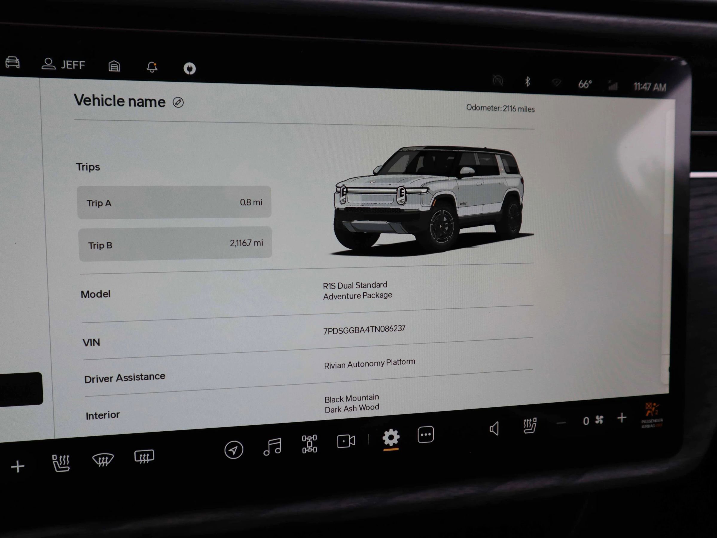 Used 2026 Rivian R1S Adventure image 28