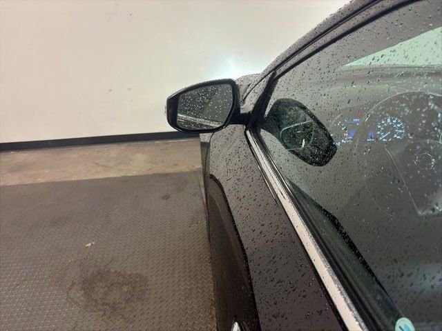 Used 2017 Nissan Maxima Platinum image 12