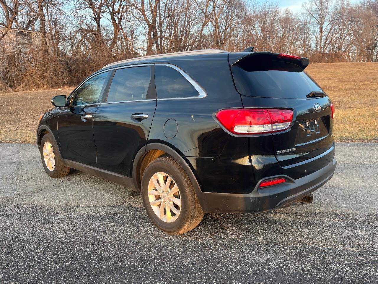 Used 2017 Kia Sorento FWD w/ LX Convenience Package image 8