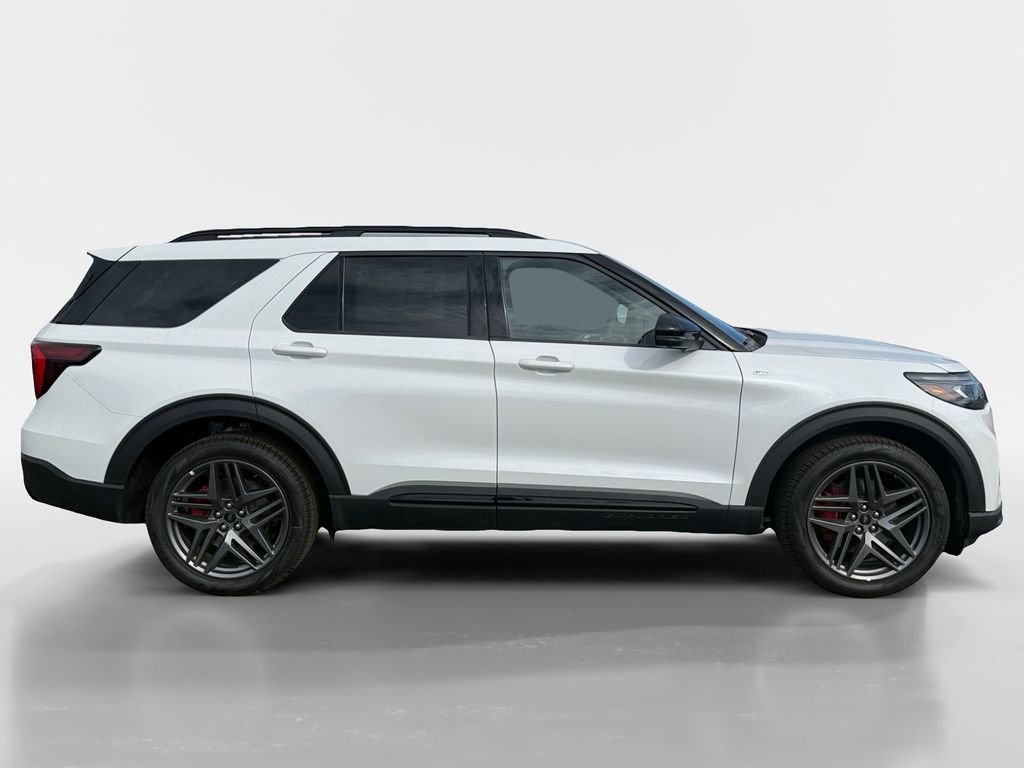 New 2026 Ford Explorer ST-Line w/ ST-Line Street Pack AWD/4WD image 6