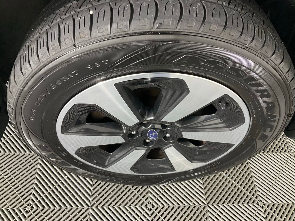 Used 2018 Subaru Forester 2.5i Premium w/ All-Weather Package image 9