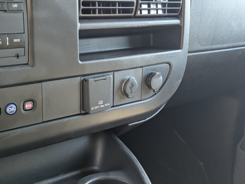 Used 2023 Chevrolet Express 3500 LS w/ Chrome Appearance Package RWD image 20