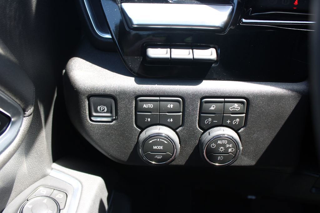 New 2026 Chevrolet Silverado 3500 High Country w/ High Country Premium Package image 41