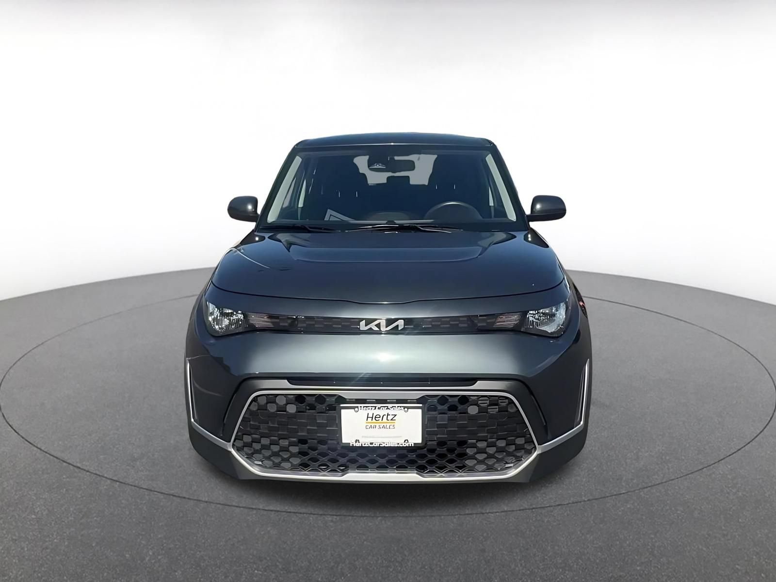Used 2025 Kia Soul LX w/ LX Technology Package FWD image 4