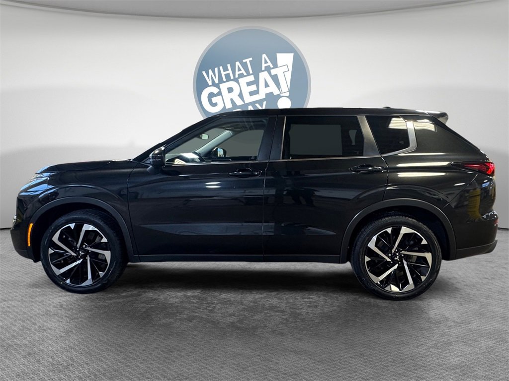 Used 2022 Mitsubishi Outlander ES image 7