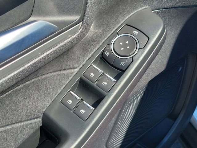 Certified 2022 Ford Escape Titanium w/ Class II Trailer Tow Package image 12