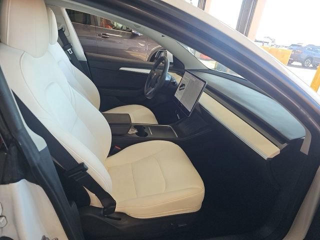 Used 2022 Tesla Model 3 Long Range AWD/4WD image 10