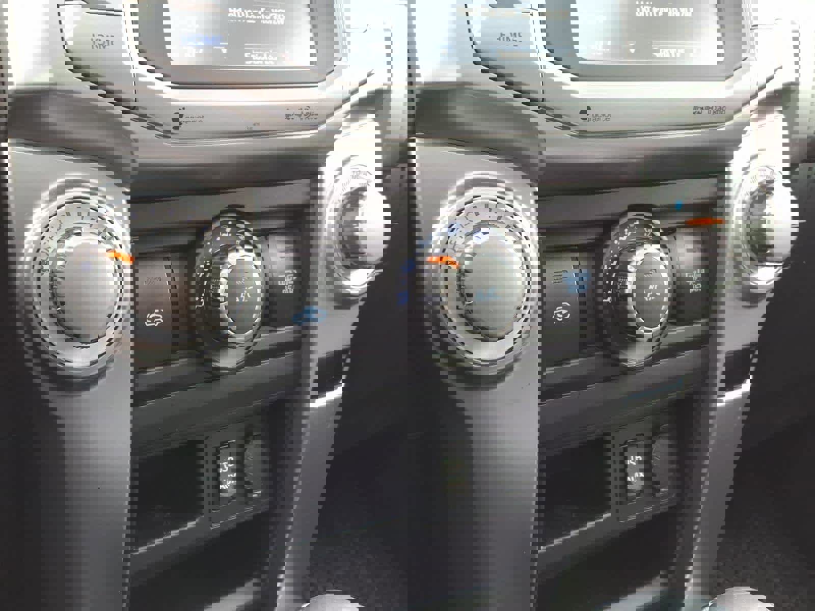 Used 2019 Toyota 4Runner TRD Off-Road AWD/4WD image 19