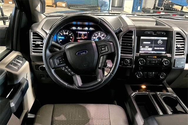Used 2015 Ford F150 XLT w/ Equipment Group 302A Luxury image 5