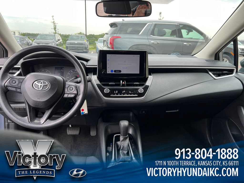 Used 2024 Toyota Corolla LE FWD image 12
