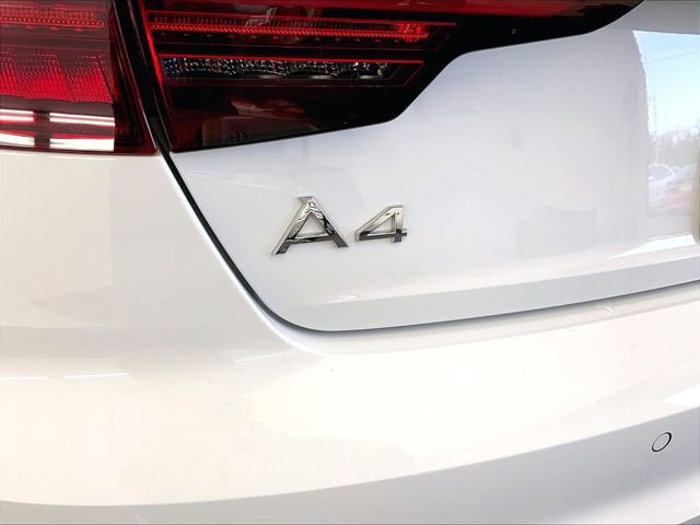 Used 2023 Audi A4 2.0T Premium w/ Convenience Package image 18