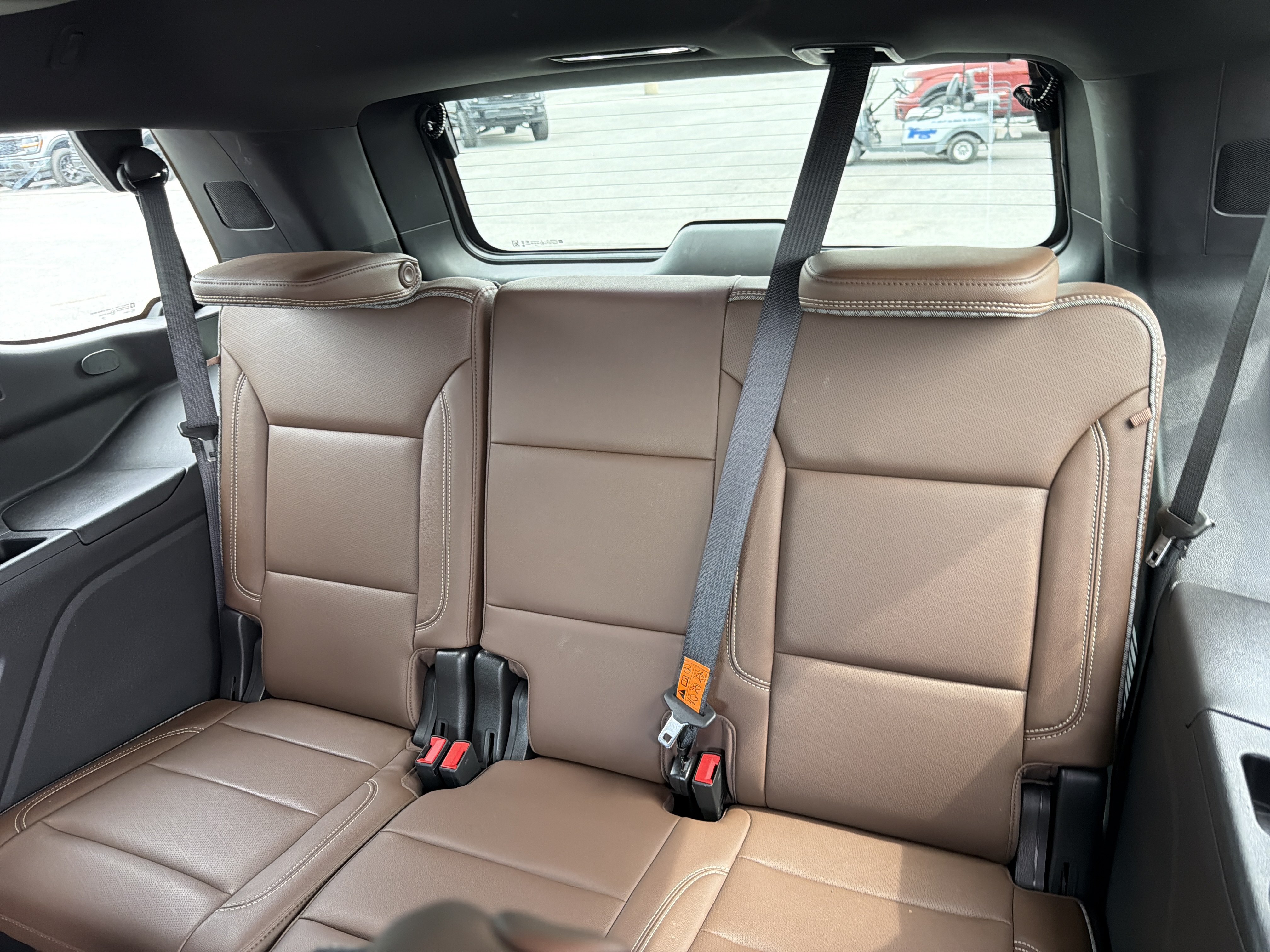 Used 2021 Chevrolet Tahoe High Country w/ Premium Package AWD/4WD image 4