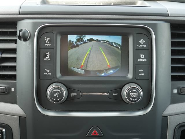 Used 2017 RAM 1500 Express AWD/4WD image 4