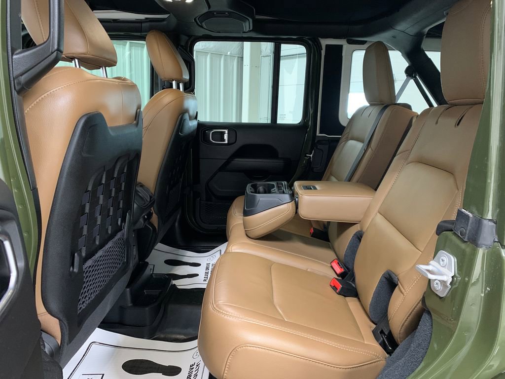 Used 2022 Jeep Wrangler Unlimited Rubicon w/ Steel Bumper Group image 17