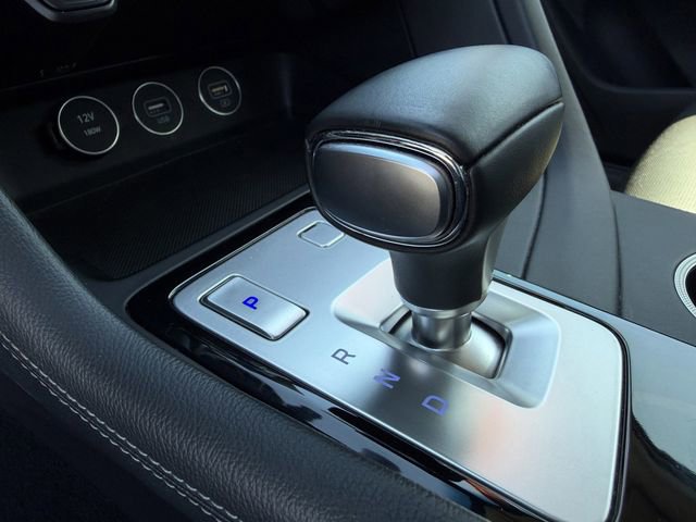 Used 2022 Genesis G70 2.0T image 23