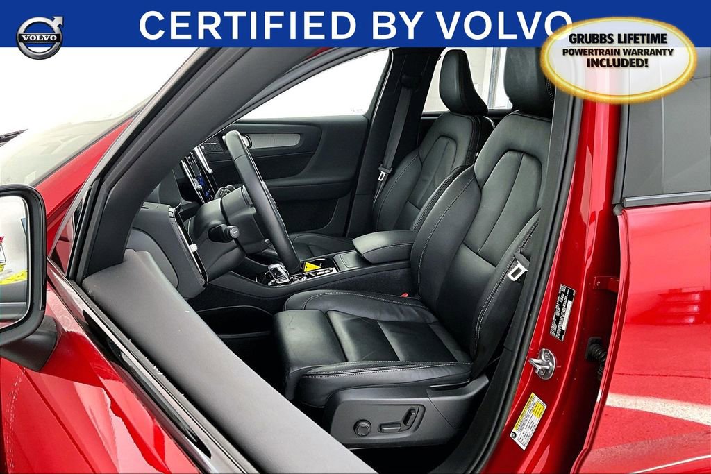 Certified 2023 Volvo XC40 B5 Ultimate w/ Protection Package Premier image 34