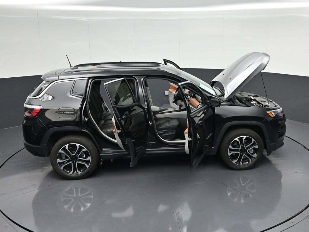 Used 2023 Jeep Compass Limited AWD/4WD image 41