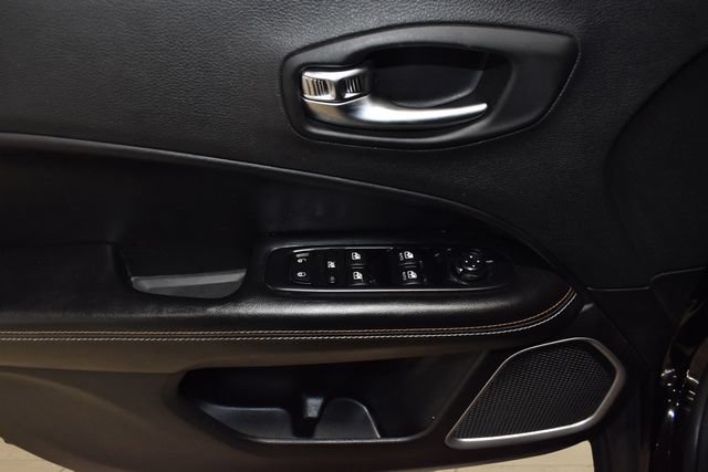 Used 2019 Jeep Compass Latitude w/ Cold Weather Group AWD/4WD image 22