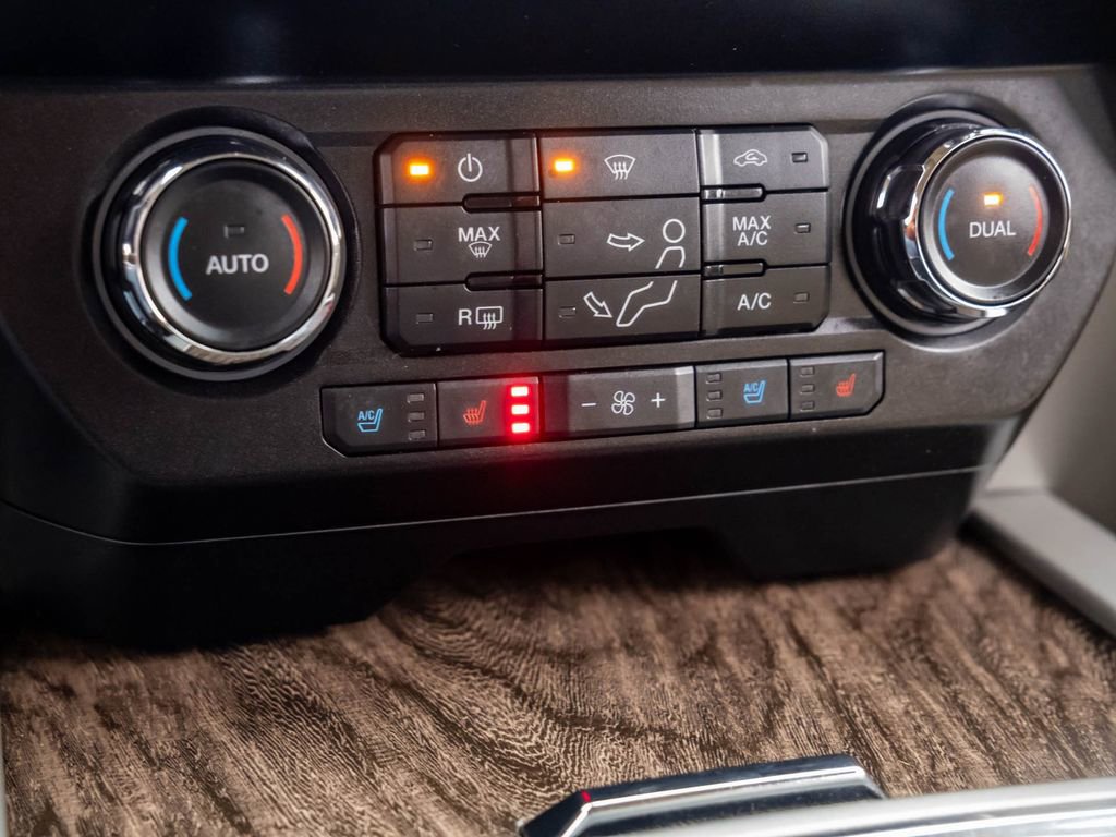 Used 2019 Ford F350 Lariat w/ Lariat Ultimate Package image 22