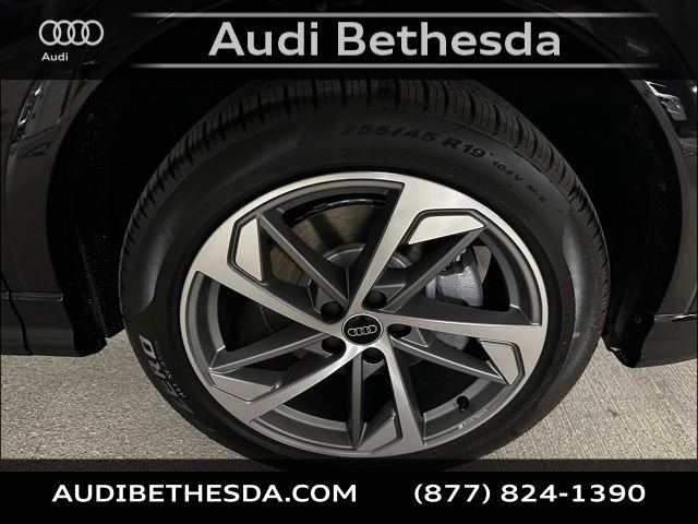 New 2025 Audi Q3 2.0T Premium image 9