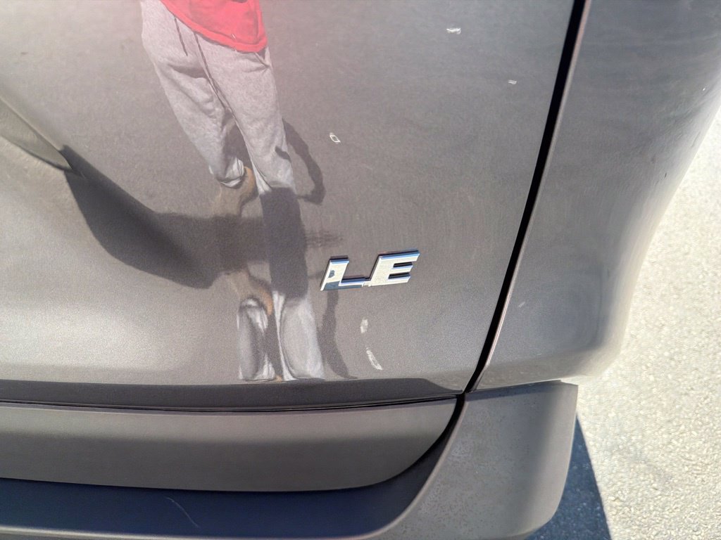 Used 2024 Toyota RAV4 LE FWD image 7