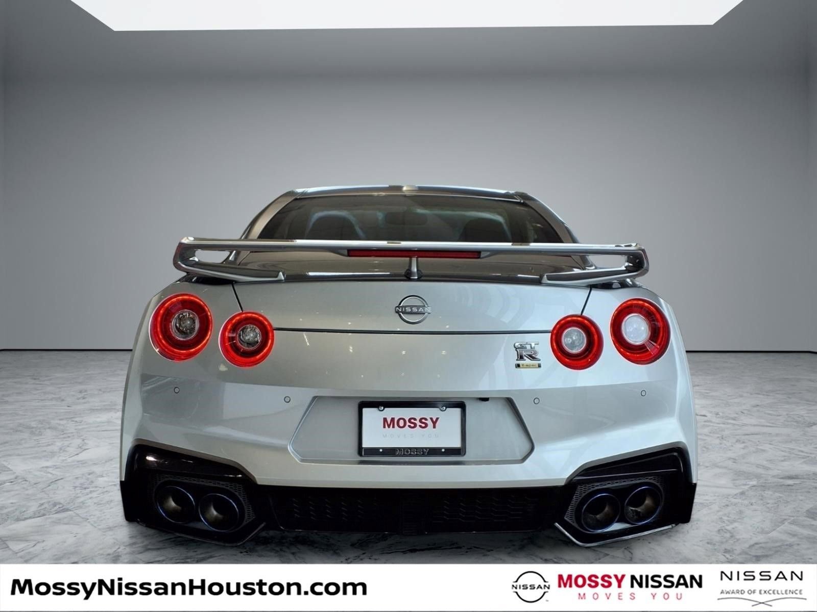 Used 2024 Nissan GT-R w/ Floor Mat Package image 5