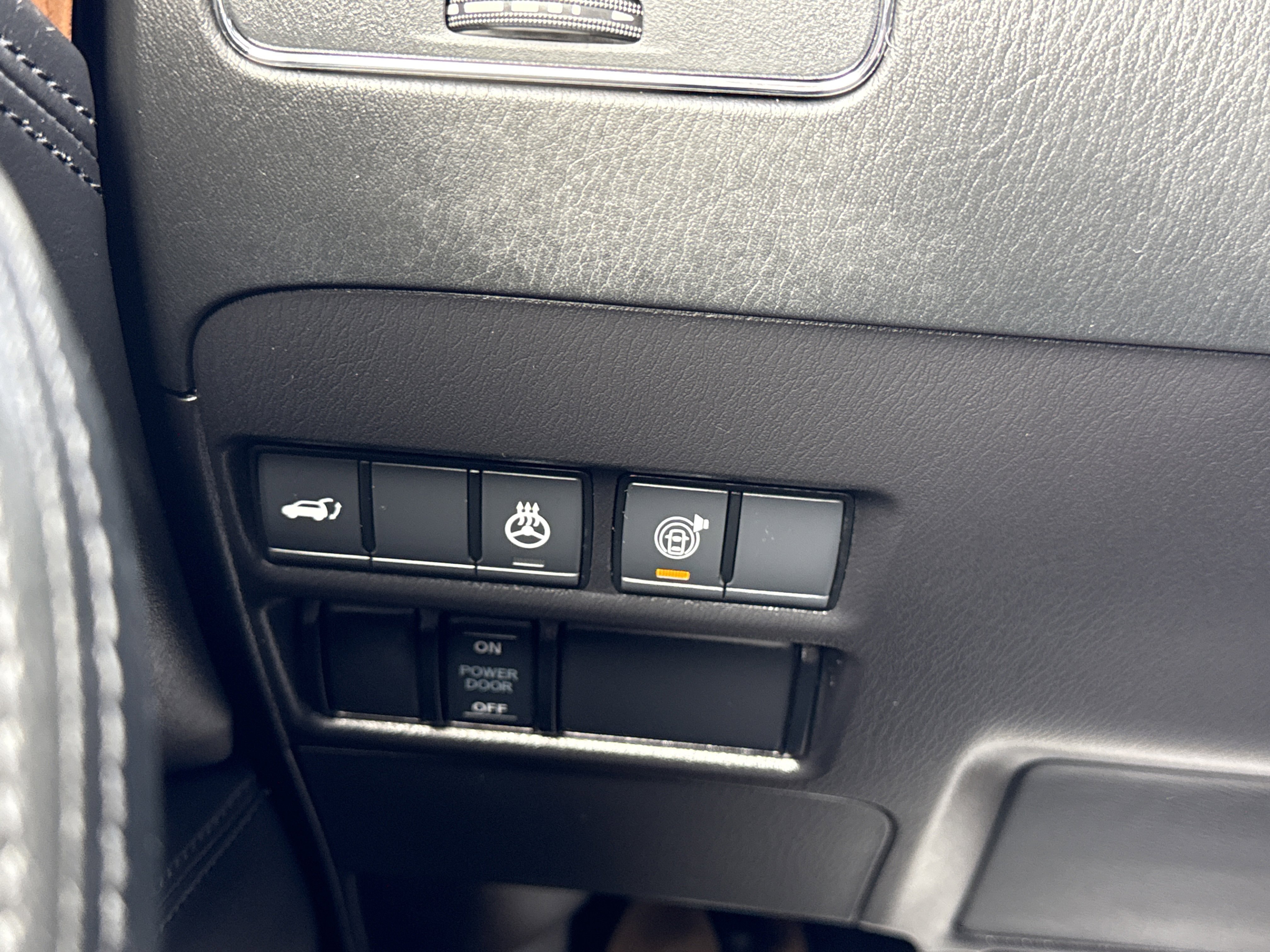 Used 2023 Nissan Armada SL image 7