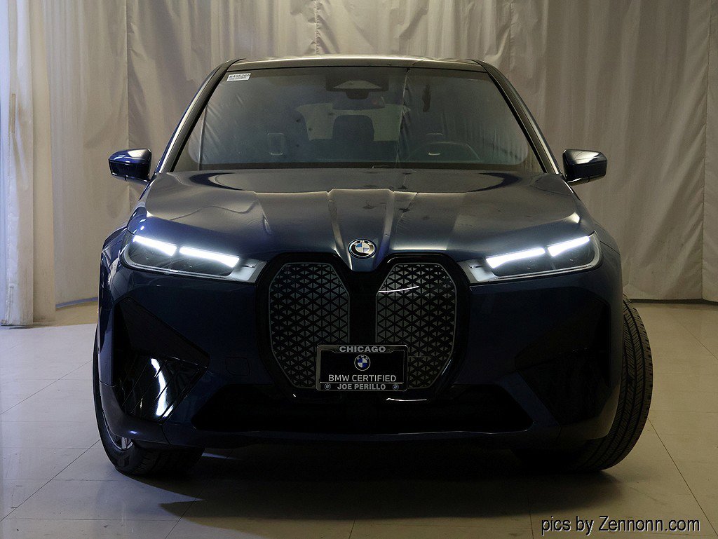 Certified 2023 BMW iX xDrive50 w/ Sport Package AWD/4WD image 5