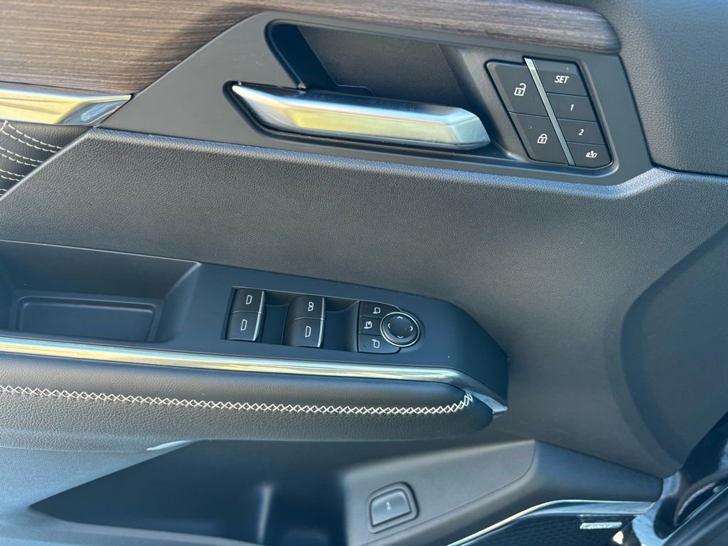 New 2026 GMC Acadia Denali w/ Super Cruise Package image 13