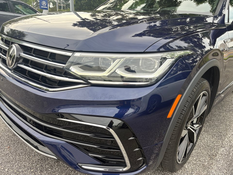 Certified 2022 Volkswagen Tiguan SEL R-Line AWD/4WD image 26