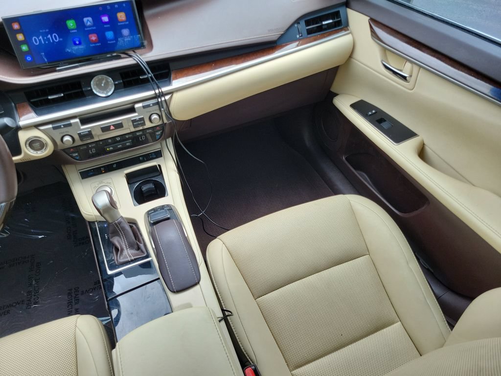 Used 2017 Lexus ES 350 w/ Navigation System Package FWD image 20