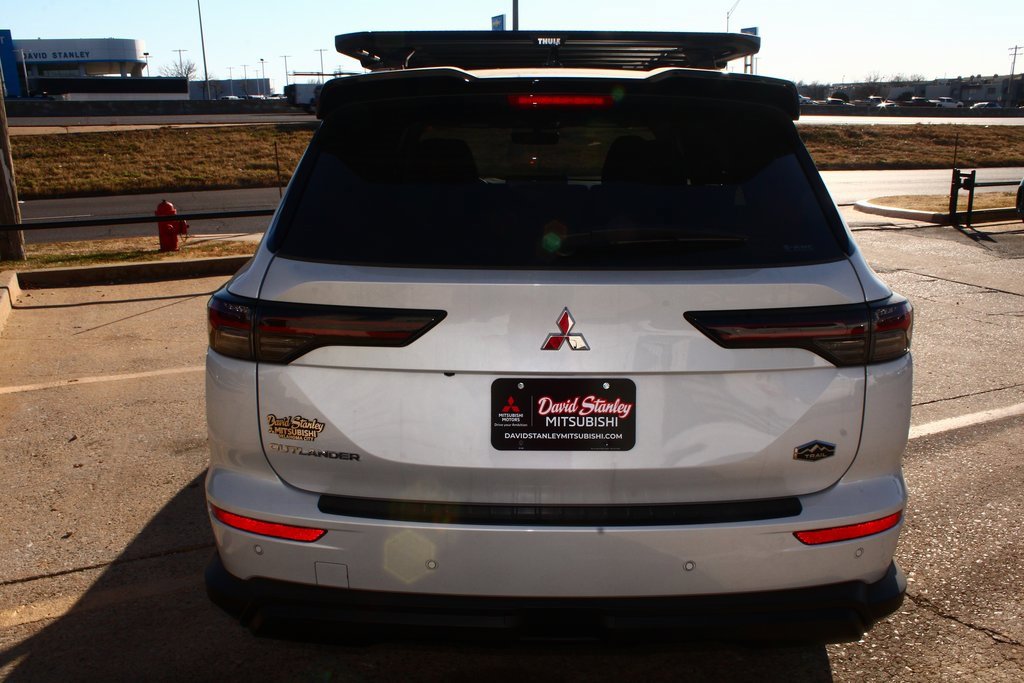 New 2026 Mitsubishi Outlander AWD image 9