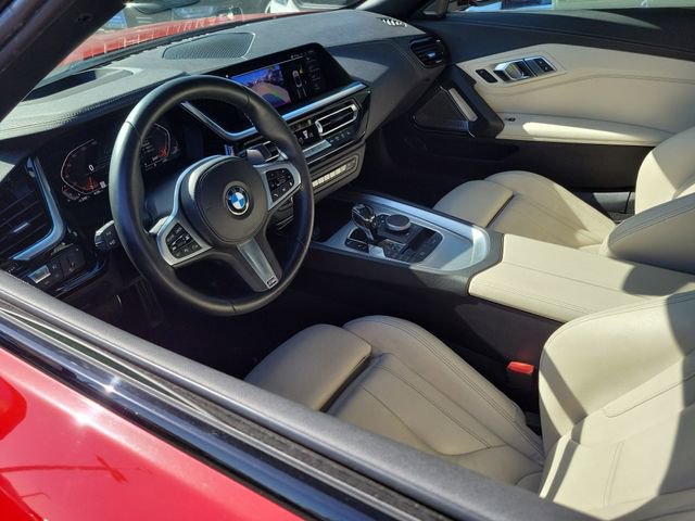 Used 2019 BMW Z4 sDrive30i w/ M Sport Package RWD image 3