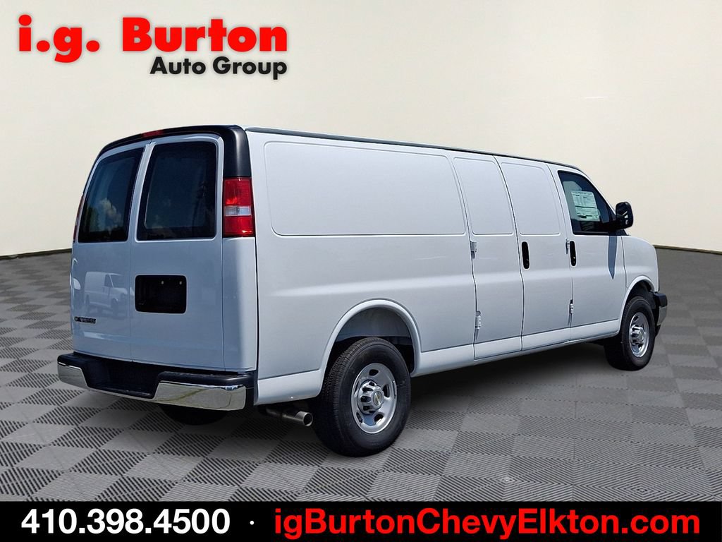 New 2026 Chevrolet Express 2500 Extended w/ Driver Convenience Package RWD image 4